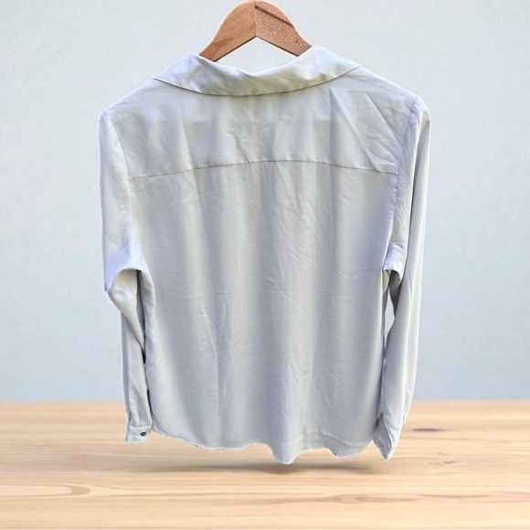 Ann Taylor Collared Long sleeve Button Down Dress Shirt Light Gray Size Large - Picture 3 of 5